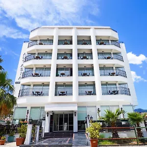 sunflower-hotel.aegeanhotels.net/