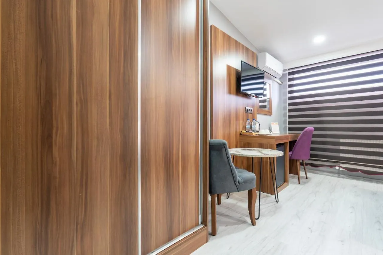 Monezza Avcilar Hotel Istanbul 3*,
